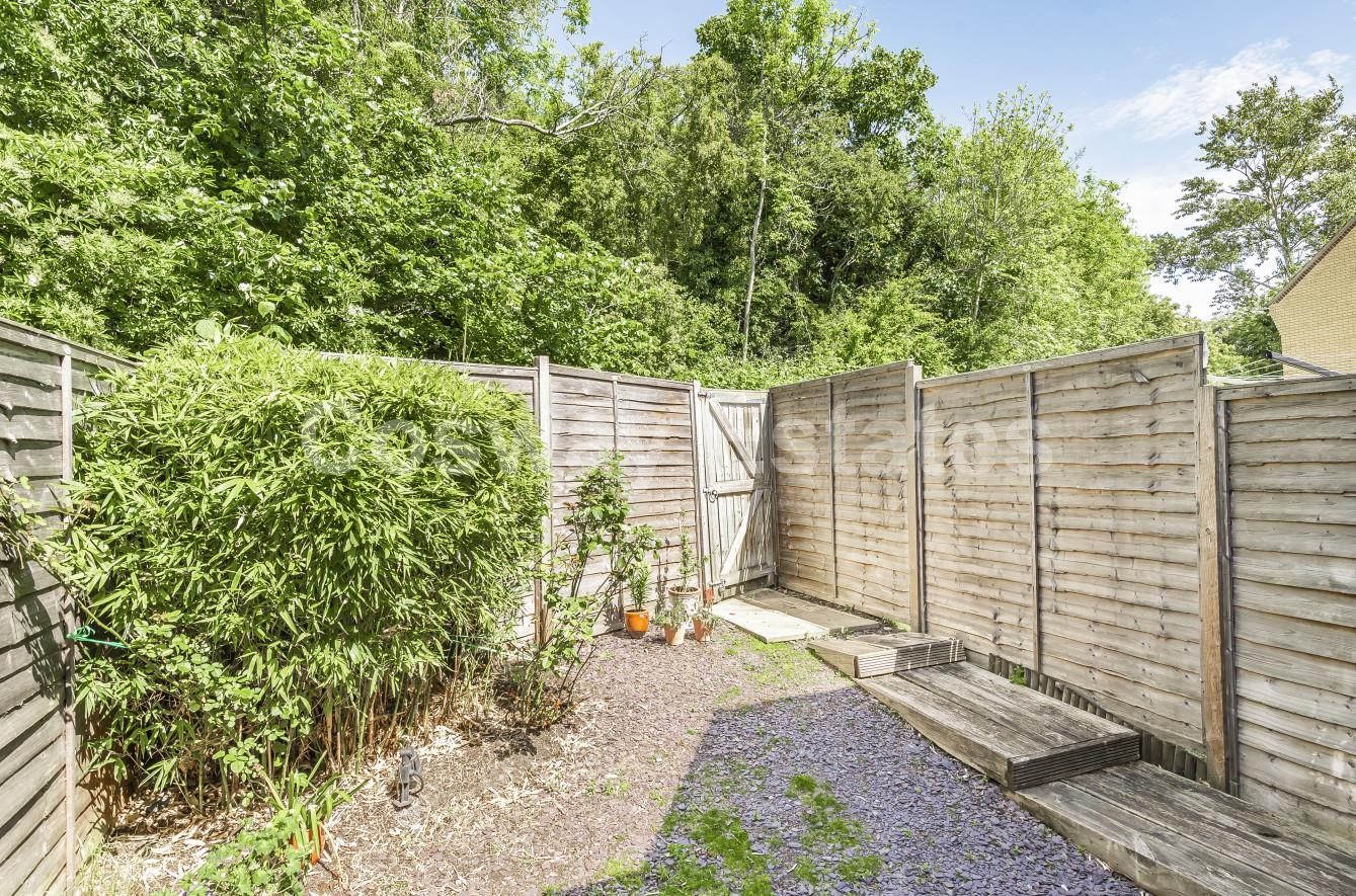 Tiverton Way, Mill Hill
